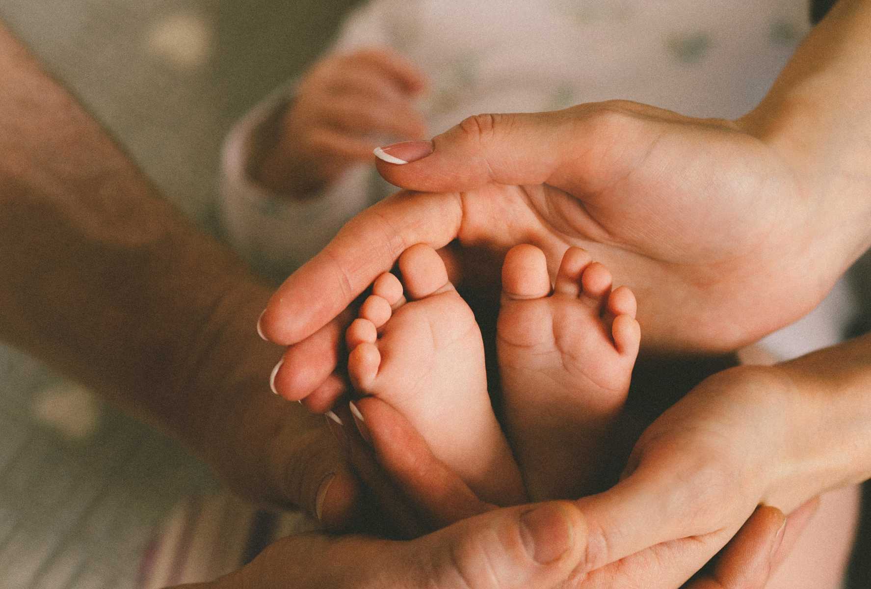 Nožky novorodenca – čo potrebuje každý rodič vedieť