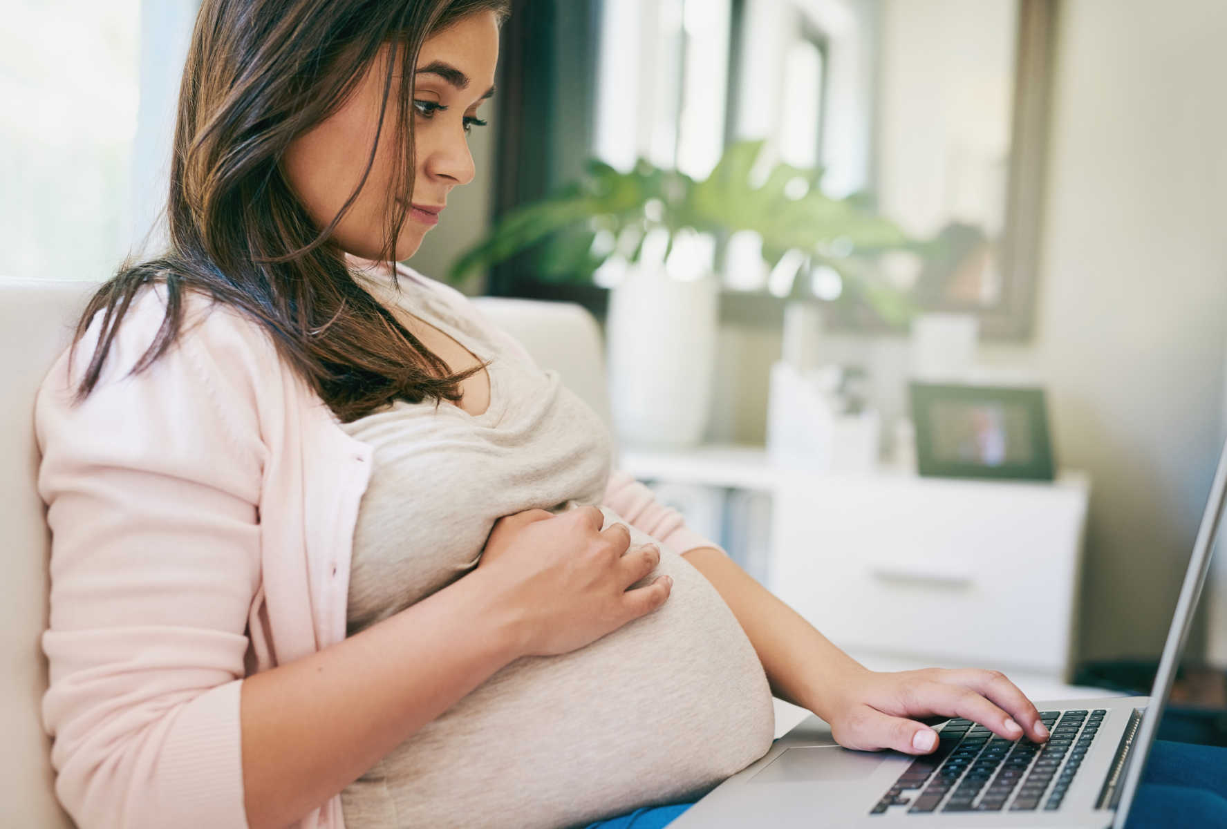 Mama a peniaze – materstvo bez finančného stresu